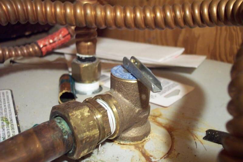 What Are The Warning Signs That Your Water Heater Needs Replaced?